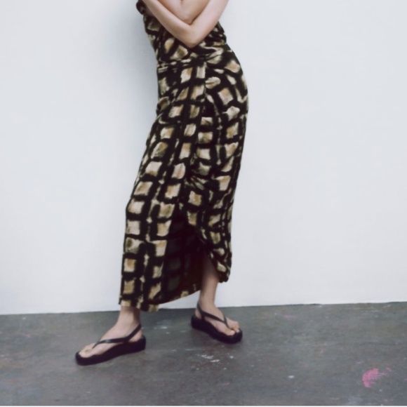 Zara limited edition printed midi skirt - Picture 4 of 7